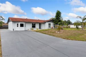 4700 3rd Street, Lehigh Acres, FL 33971 - MLS#225044593