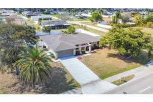 1628 Country Club Boulevard, Cape Coral, FL 33990 - MLS#225044619