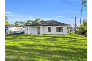 3719 18th Street, Lehigh Acres, FL 33971 Sold 06/18/25