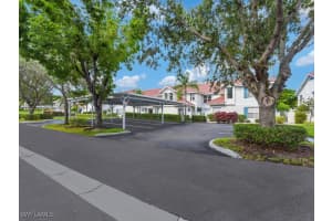5045 Cedar Springs Dr 204, Naples