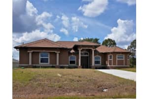 3707 13th St W, Lehigh Acres