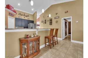 621 Nw 28th Ter, Cape Coral