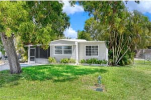 3 Sonderhen Drive, Naples, FL 34114 Sold 07/02/25