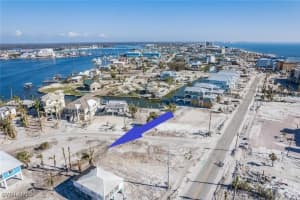 590 Carlos Circle, Fort Myers Beach, FL 33931 - MLS#225044723