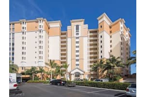 400 Flagship Dr 905, Naples