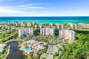 325 Dunes Blvd 406, Naples
