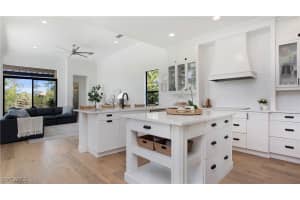 2954 Cinnamon Bay Circle, Naples, FL 34119 - MLS#225044790