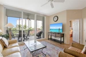 460 Launch Circle, Naples, FL 34108 - MLS#225044803