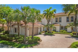 17046 Porta Vecchio Way 101, Naples