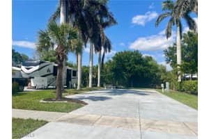1012 Diamond Lake Circle, Naples, FL 34114 - MLS#225044893