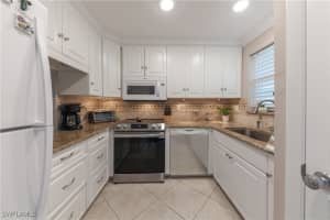 325 Charlemagne Boulevard, Naples, FL 34112 - MLS#225044929