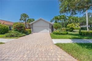3803 Valentia Way, Naples