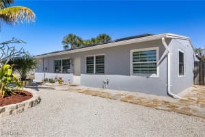 179 Hibiscus Dr, Fort Myers Beach