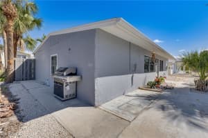 179 Hibiscus Drive, Fort Myers Beach, FL 33931 - MLS#225045036