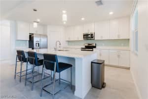 5740 Oakmont Ct 8511, Ave Maria
