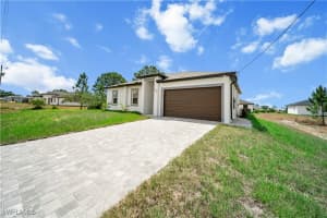 740 Newhall St E, Lehigh Acres