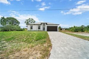 740 Newhall Street, Lehigh Acres, FL 33974 Sold 10/03/25