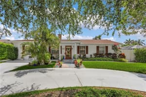 27553 Playa Del Rey Lane, Bonita Springs, FL 34135 - MLS#225045087
