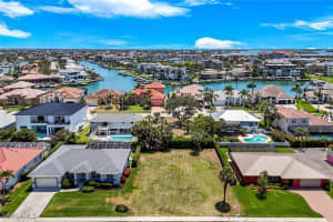 873 Seagrape Drive, Marco Island, FL 34145 Sold 07/08/25