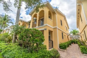 7833 Veronawalk Blvd, Naples