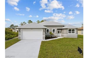 2904 6th St W, Lehigh Acres