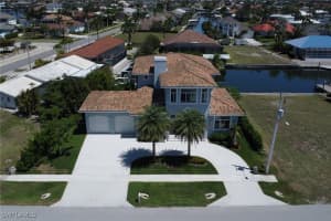 1070 Dana Court, Marco Island, FL 34145 - MLS#225045281