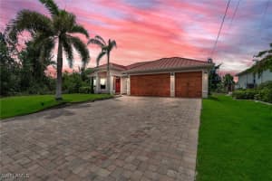 3326 Sw 8th St, Cape Coral