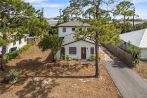 9025 Somerset Ln, Bonita Springs