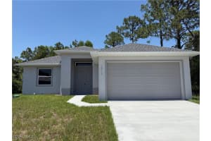 2812 10 Street, Lehigh Acres, FL 33971 Sold 09/02/25