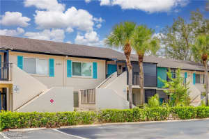 4200 Looking Glass Lane, Naples, FL 34112 Sold 08/18/25
