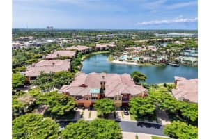 8532 Via Lungomare Cir 203, Estero