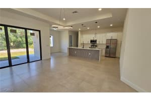 812 Hibiscus Avenue, Lehigh Acres, FL 33972 - MLS#225045689