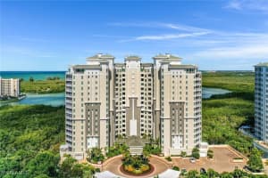295 Grande Way 404, Naples