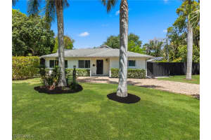 905 13th Street, Naples, FL 34102 Sold 08/29/25