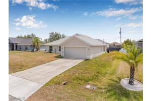 2009 13th Place, Cape Coral, FL 33909 - MLS#225045787