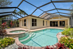 4923 Cerromar Dr, Naples