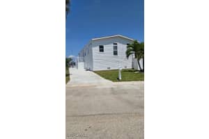 17561 Peppard Drive, Fort Myers Beach, FL 33931 - MLS#225045843