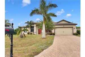 822 Lystra Avenue, Fort Myers, FL 33913 - MLS#225045861