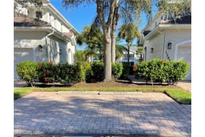 12823 Carrington Circle, Naples, FL 34105 - MLS#225045890