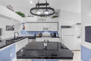 7980 Mahogany Run Ln 123, Naples