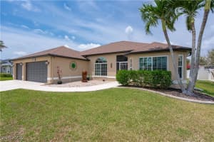 3742 3rd Place, Cape Coral, FL 33904 - MLS#225045931