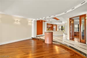 625 La Peninsula Boulevard, Naples, FL 34113 - MLS#225046160