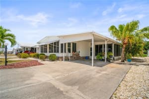 9853 Sugarberry Way, Fort Myers