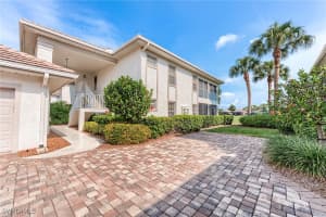 8371 Grand Palm Dr 4, Estero