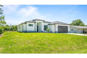 212 Connecticut Rd, Lehigh Acres