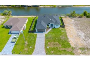 408 9th Street, Cape Coral, FL 33993 - MLS#225046360
