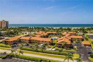 20 Greenbrier St 3-105, Marco Island