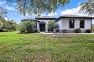 79 41st Ave Ne, Naples