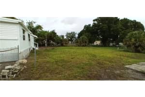 771 Avenue E NW, Moore Haven, FL 33471 - MLS#225046435