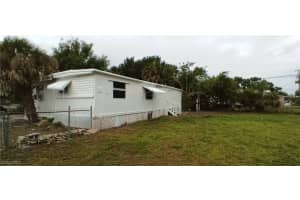 771 Avenue E NW, Moore Haven, FL 33471 - MLS#225046435